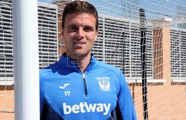 Eraso en la portería.